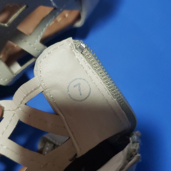 Women's Ardene Sandals - Picture 5 of 5